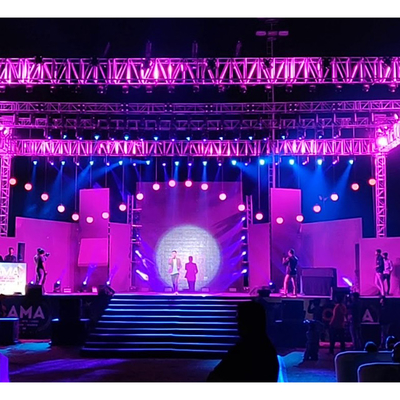 Kustom P4.81 P3.91 P2.97 Led Board Display Panggung Luar Ruangan Led Display Luar Ruangan Besar Led Matrix Display
