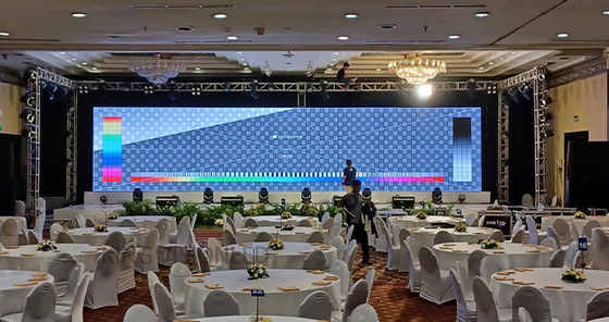 HD Seamless Splicing Indoor Outdoor LED Stage Tampilan Layar Panel P2.6 P2.97 P3.91